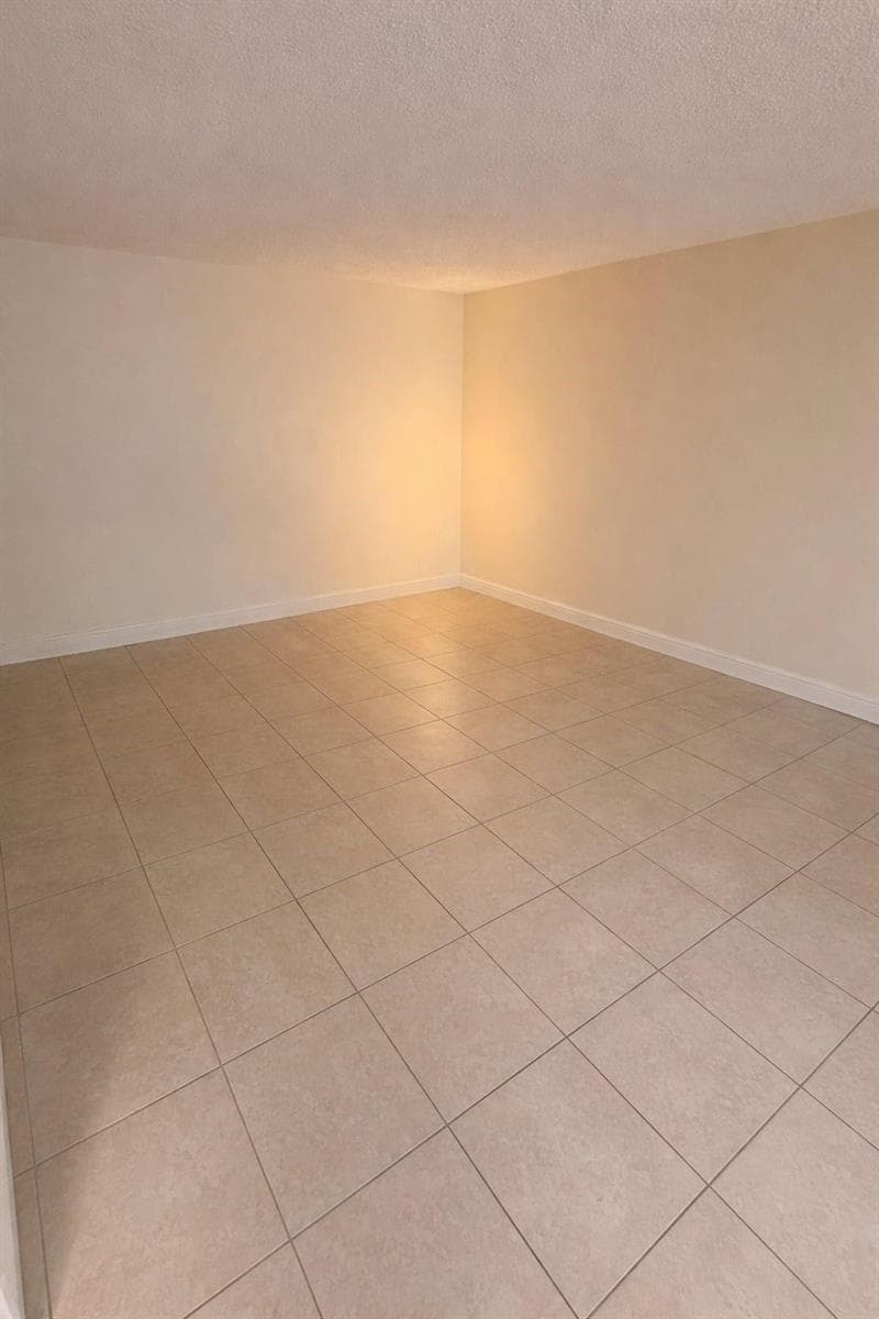 7910 Taft Street # 109, Pembroke Pines, FL 33024 photo 4
