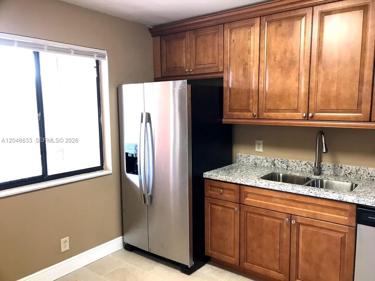 369 Lakeview Dr # 203, Weston, FL 33326 photo 3