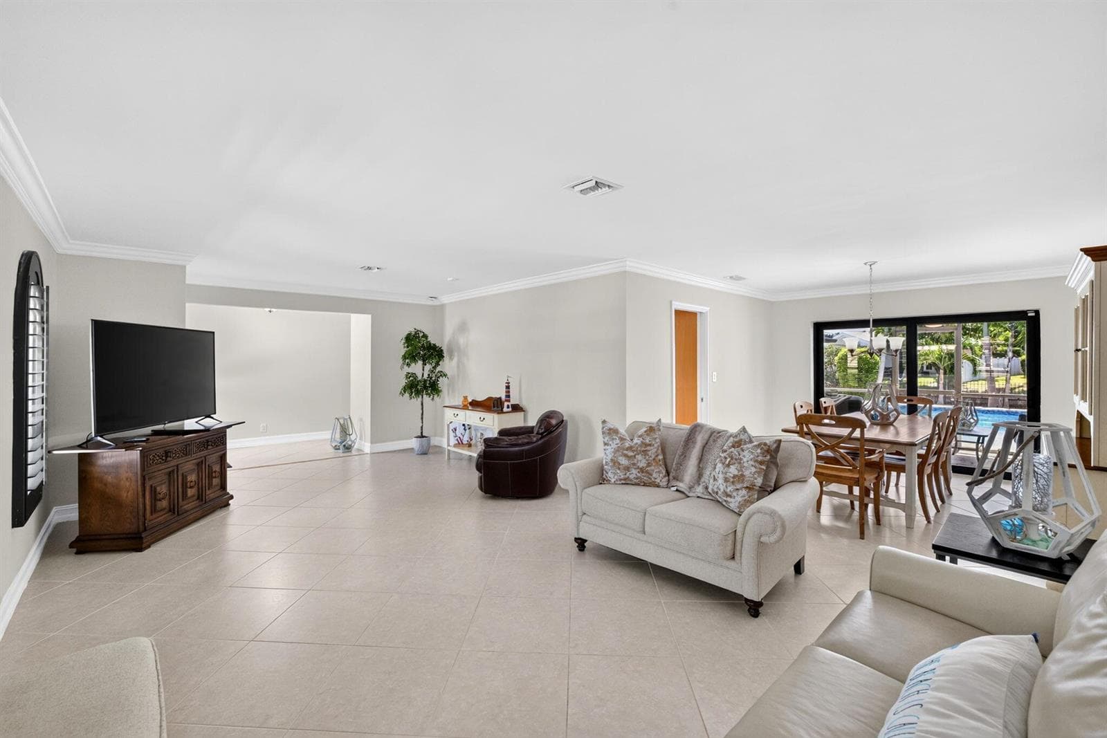 5570 NE 26th Avenue, Fort Lauderdale, FL 33308 photo 5