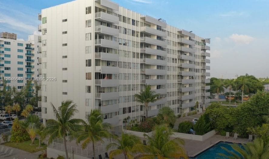 7545 E Treasure Dr # 3I, North Bay Village, FL 33141
