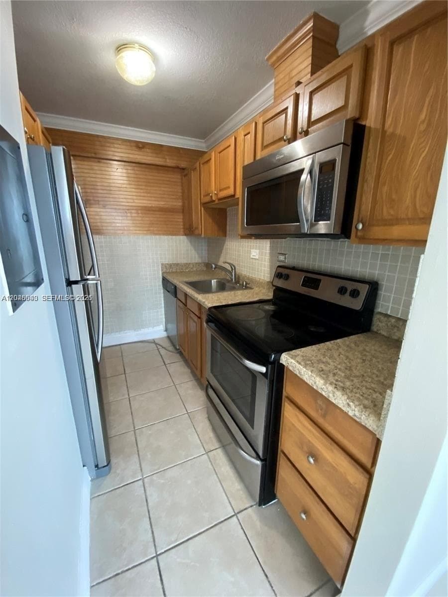 7545 E Treasure Dr # 3I, North Bay Village, FL 33141 photo 4
