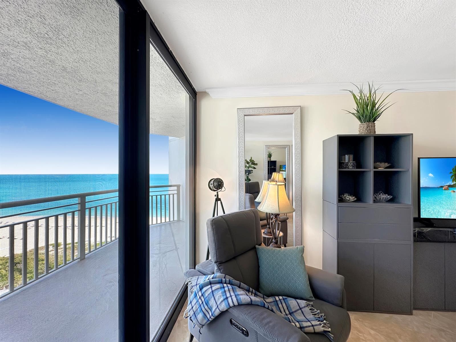 3000 N Ocean Drive # 20-b, Singer Island, FL 33404 photo 4
