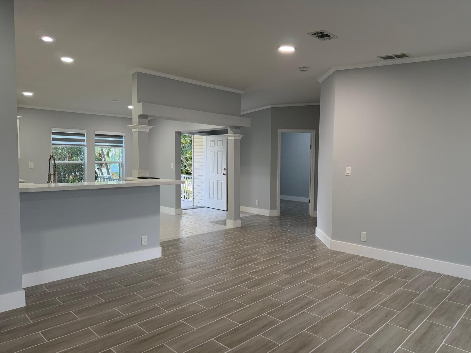 4165 3rd Court, Atlantis, FL 33462 photo 2