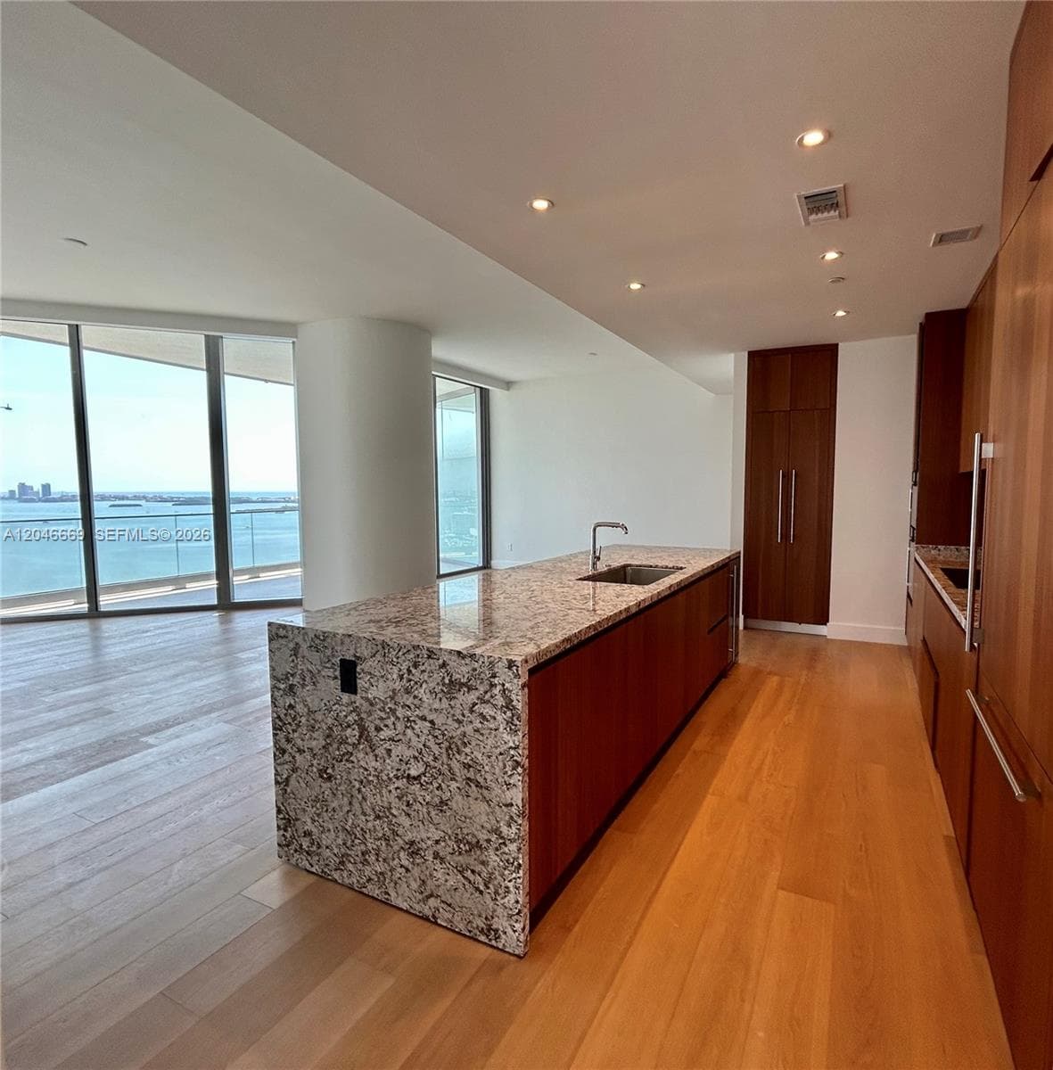 175 SE 25th Road # 2804, Miami, FL 33129 photo 3