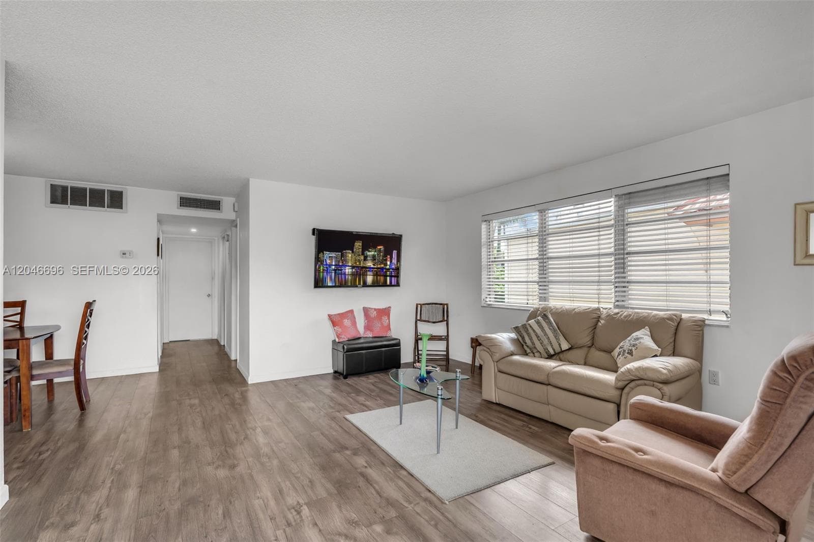 20327 NE 2nd Ave # 26, Miami, FL 33179 photo 3