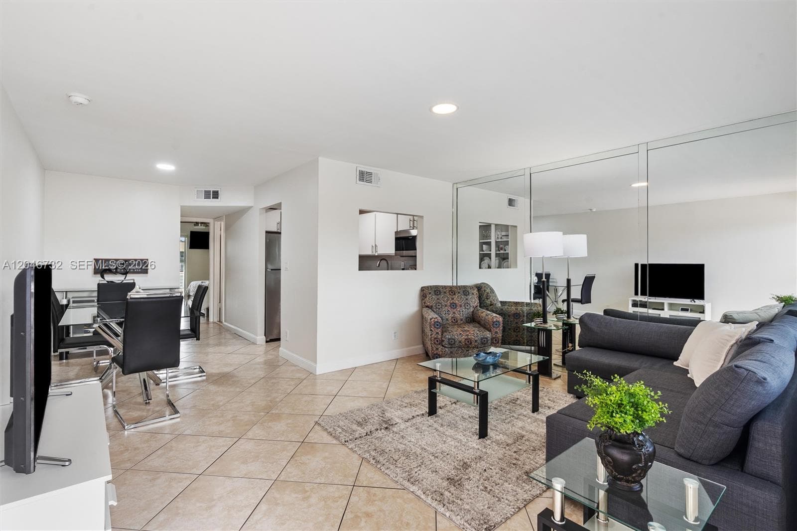 9101 Sunrise Lakes Blvd # 202, Sunrise, FL 33322 photo 3