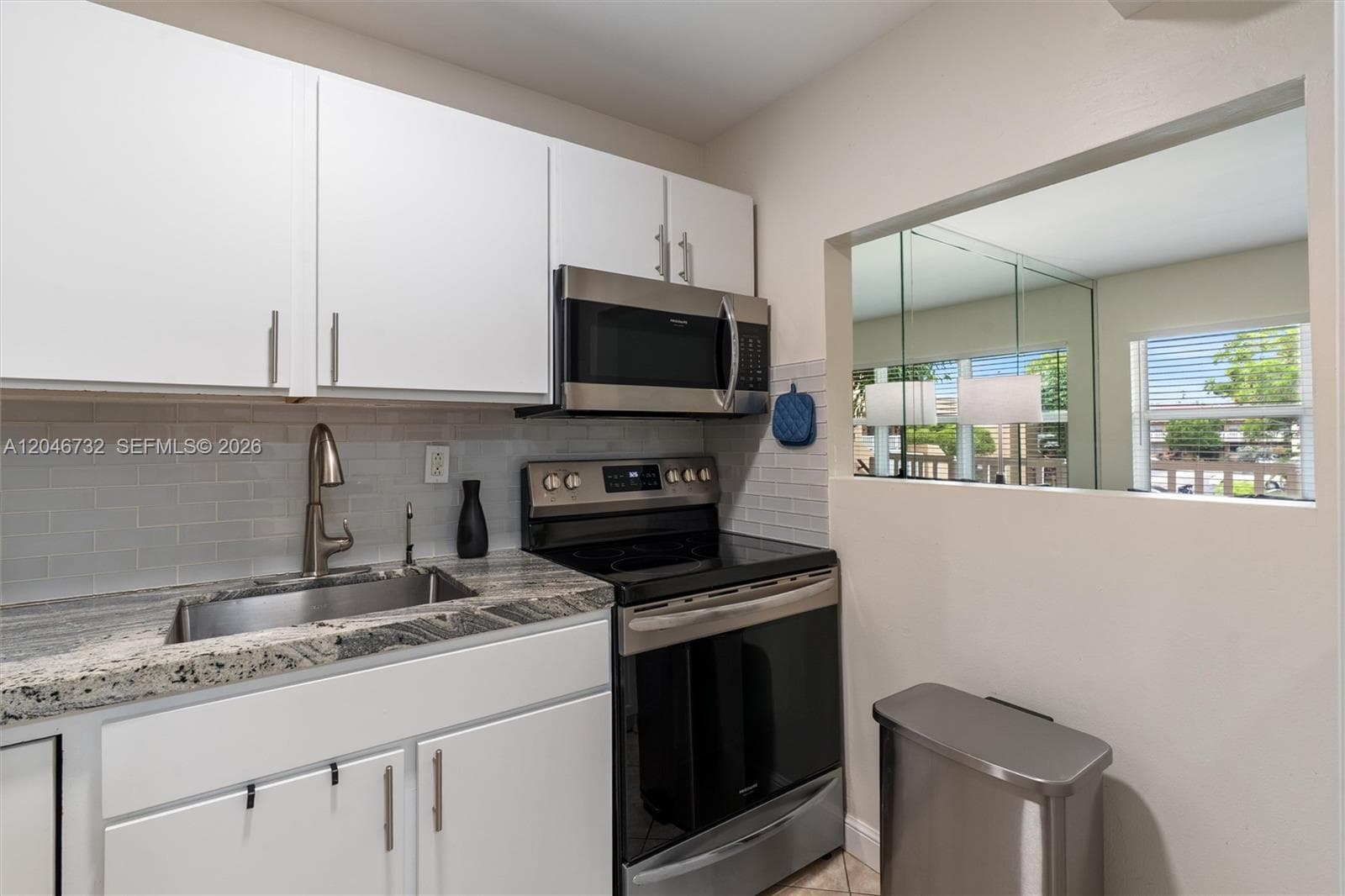 9101 Sunrise Lakes Blvd # 202, Sunrise, FL 33322 photo 4