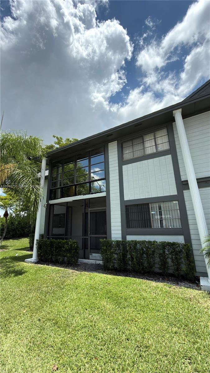 469 NE 207th Ln # 101, Miami, FL 33179