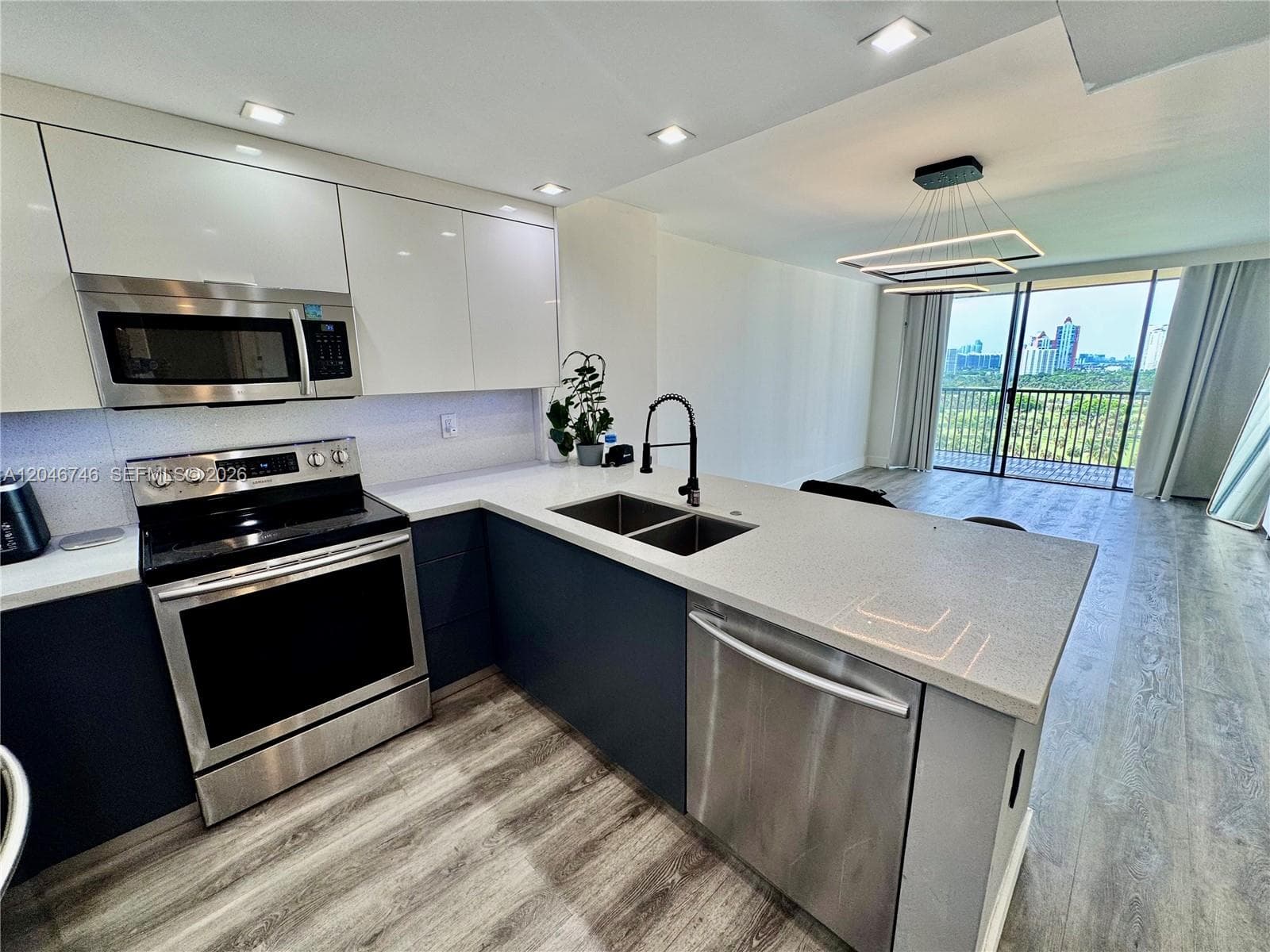 20379 W Country Club Dr # 1537, Aventura, FL 33180 photo 5