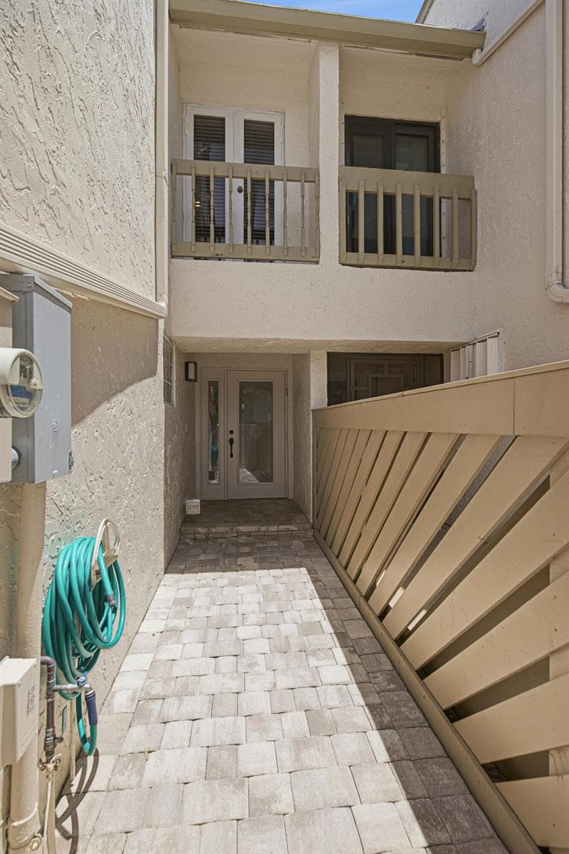 6024 Glendale Drive, Boca Raton, FL 33433 photo 4