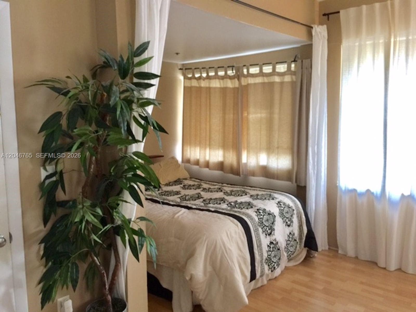 802 Euclid Ave # 201, Miami Beach, FL 33139 photo 4