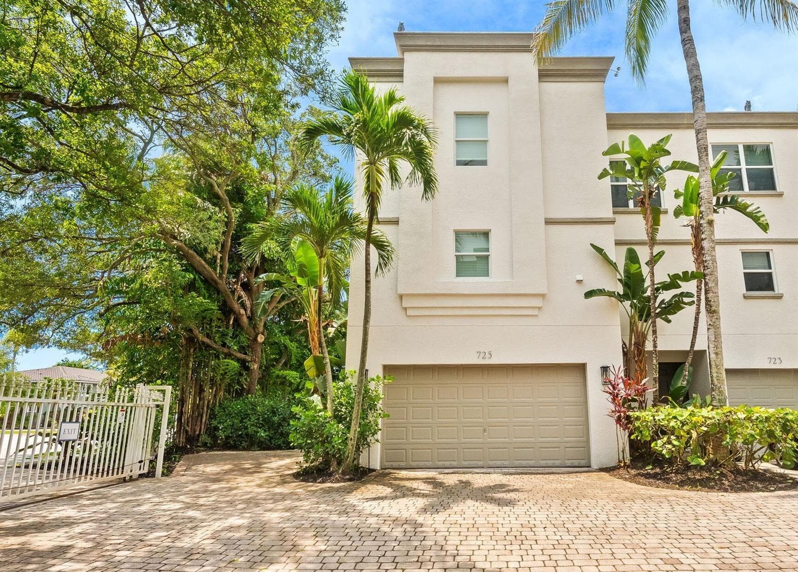 725 SW 4th Avenue, Fort Lauderdale, FL 33315