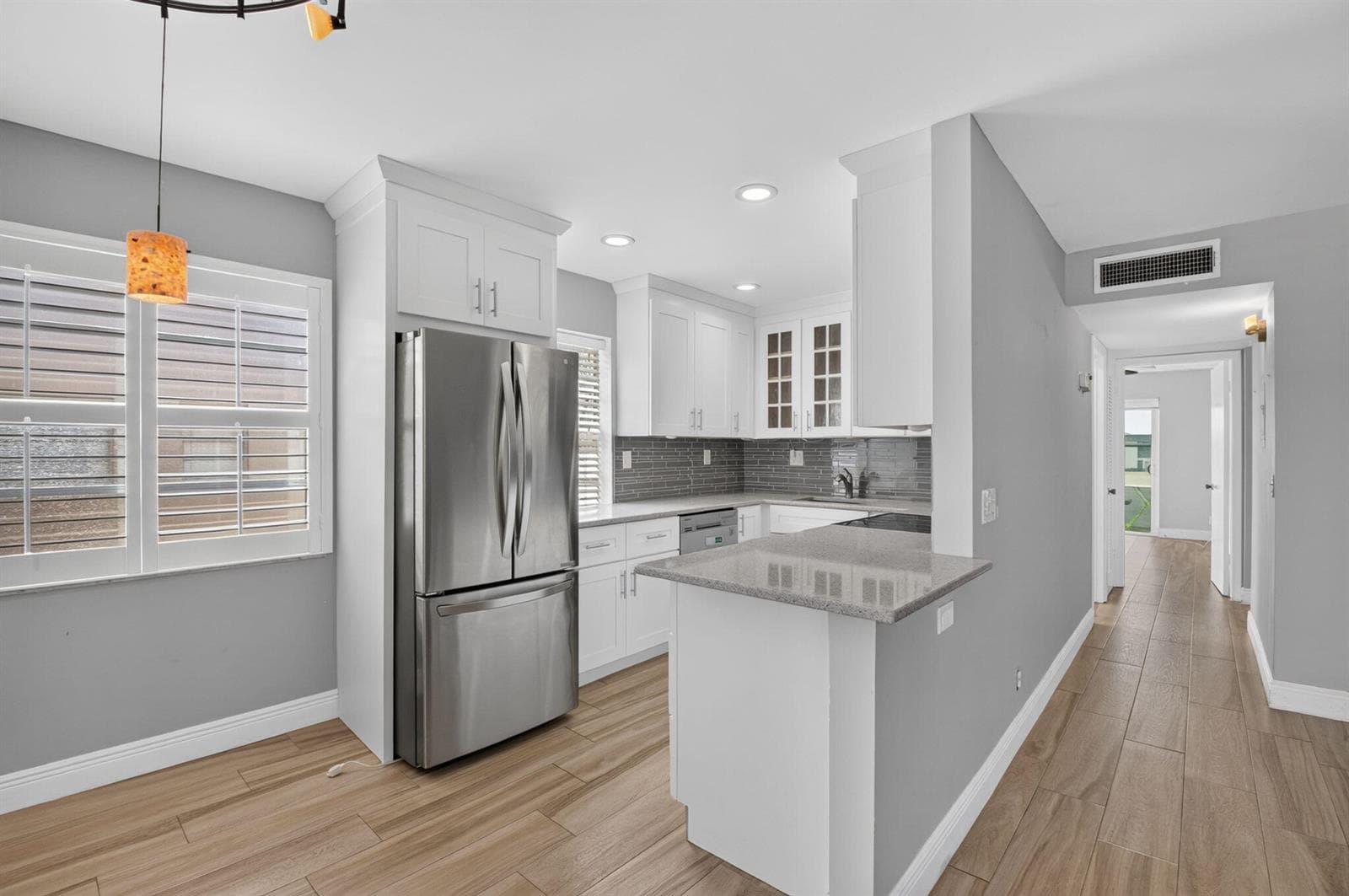 374 Capri H, Delray Beach, FL 33484 photo 2