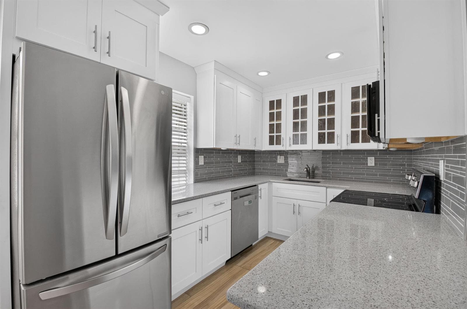 374 Capri H, Delray Beach, FL 33484 photo 4
