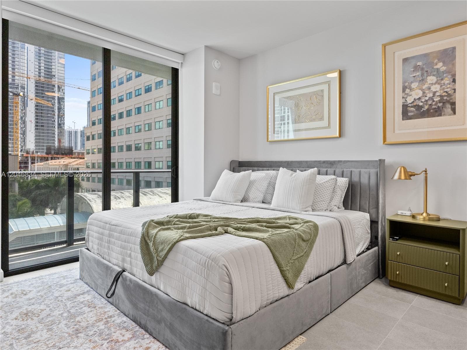 121 NE 5th St # 504, Miami, FL 33132