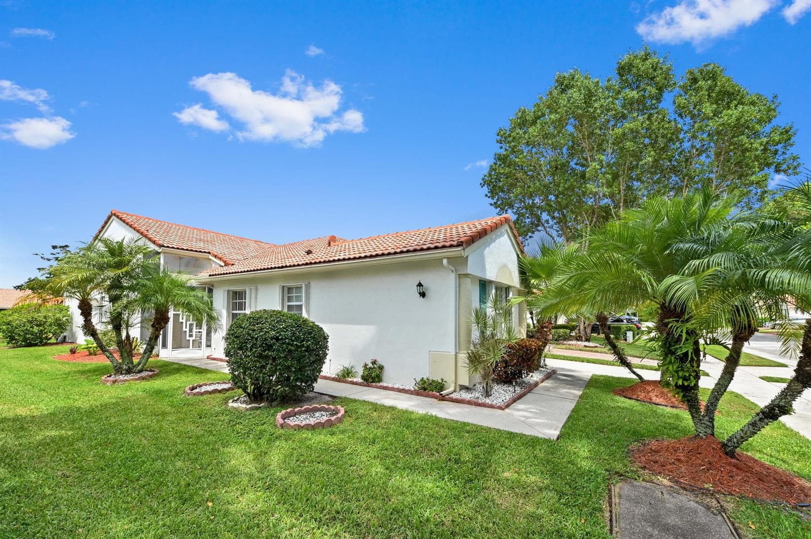 6077 Lake Hibiscus Drive, Delray Beach, FL 33484 photo 2