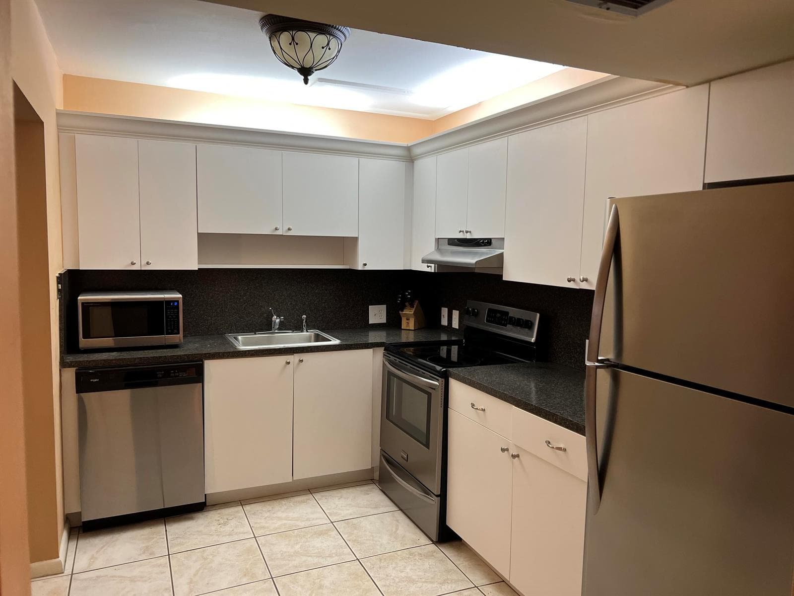 203 Suffolk # E, Boca Raton, FL 33434 photo 2