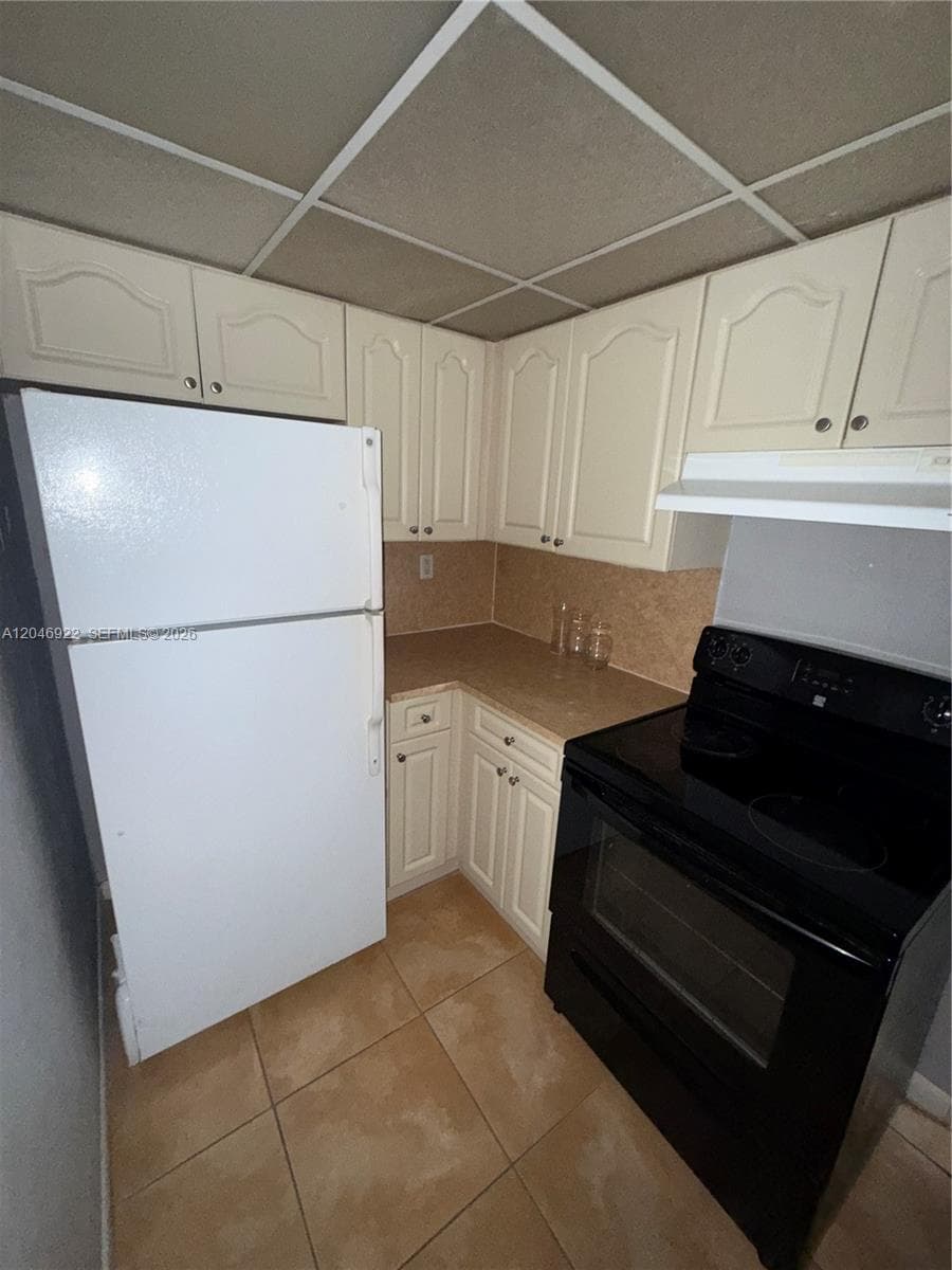 6960 Miami Gardens Dr # 2-431A, Hialeah, FL 33015 photo 4