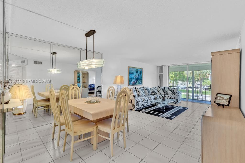 671 S Hollybrook Dr # 209, Pembroke Pines, FL 33025 photo 3