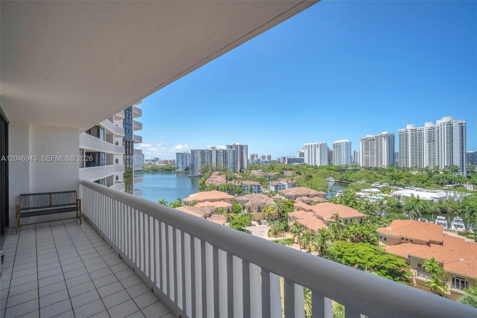 1000 W Island Blvd # 1206, Aventura, FL 33160 photo 3