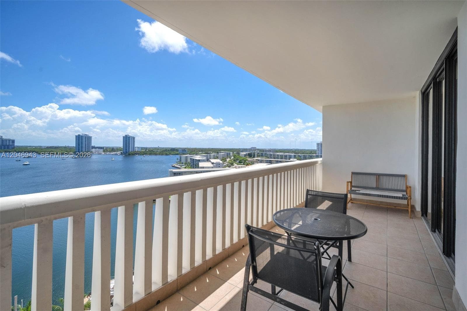 1000 W Island Blvd # 1206, Aventura, FL 33160