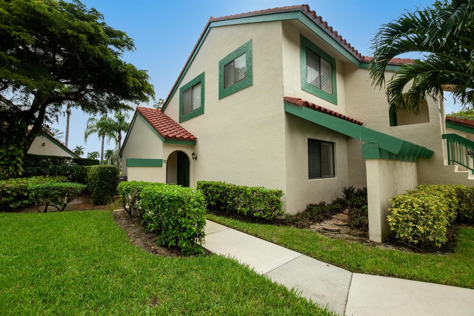 3 Lexington Lane E # A, Palm Beach Gardens, FL 33418 photo 2