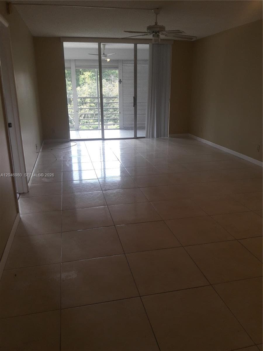 3099 NW 48th Ave # 362, Lauderdale Lakes, FL 33313 photo 2