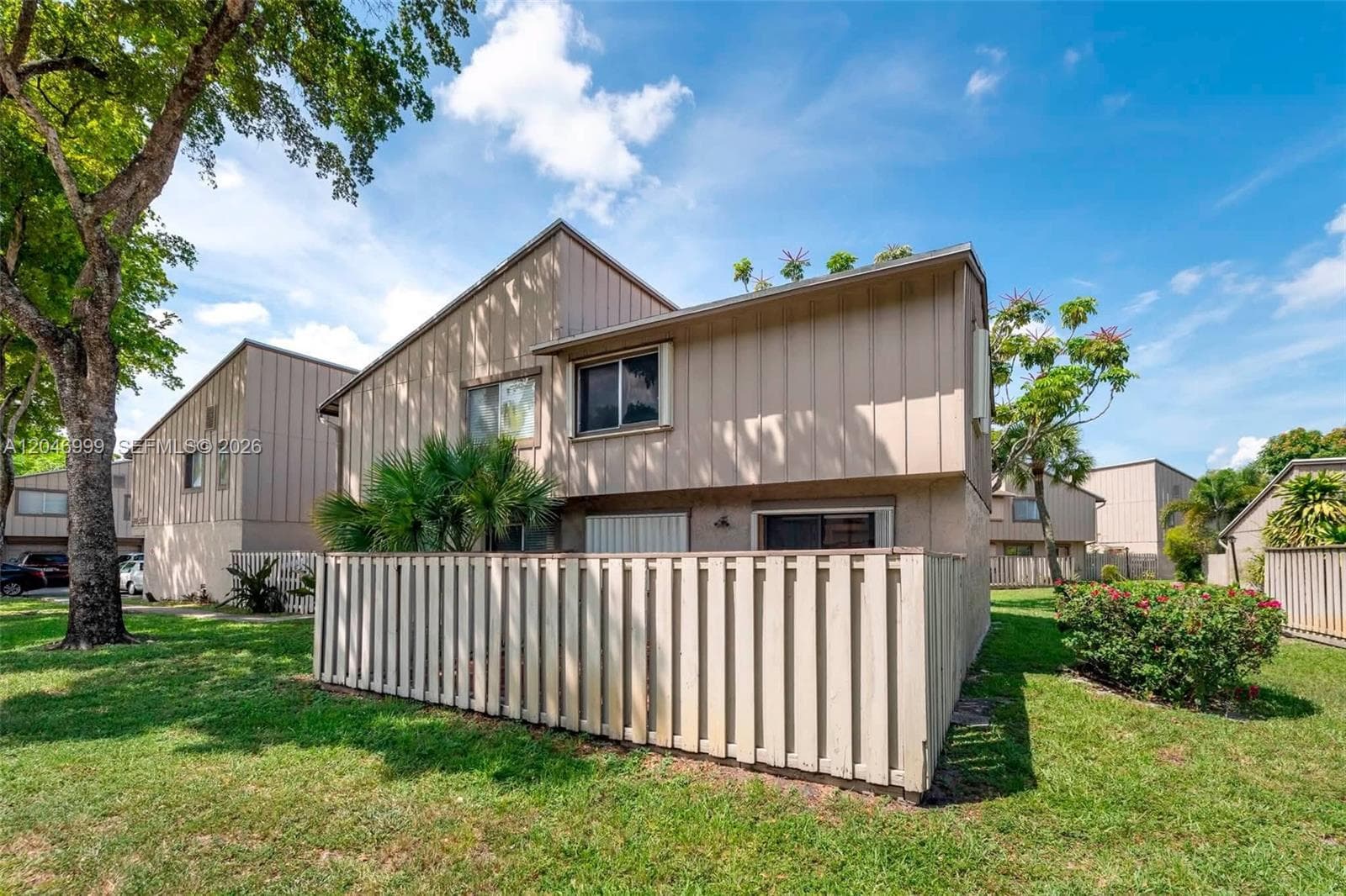 2201 NW 56th Ave # 4-A, Lauderhill, FL 33313