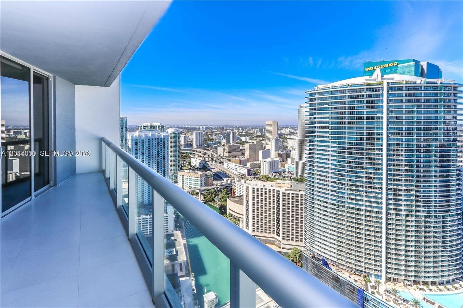 475 Brickell Ave # 4612, Miami, FL 33131 photo 5