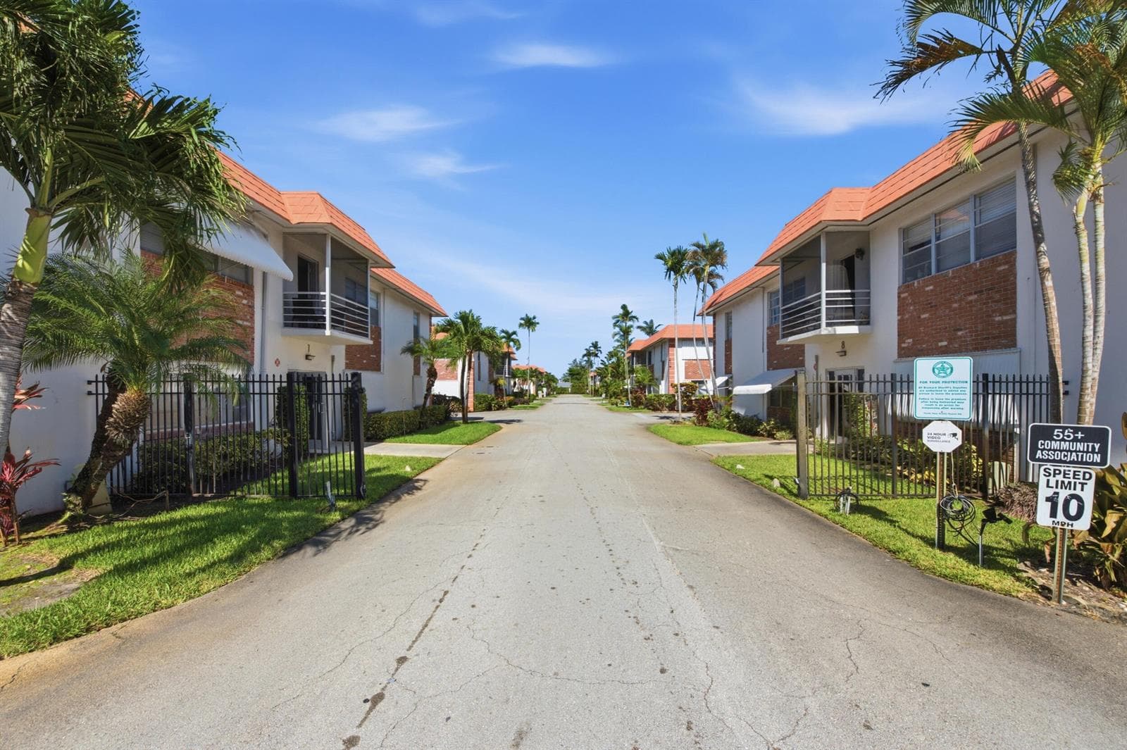 3550 NW 8th Avenue # 812, Pompano Beach, FL 33064 photo 2