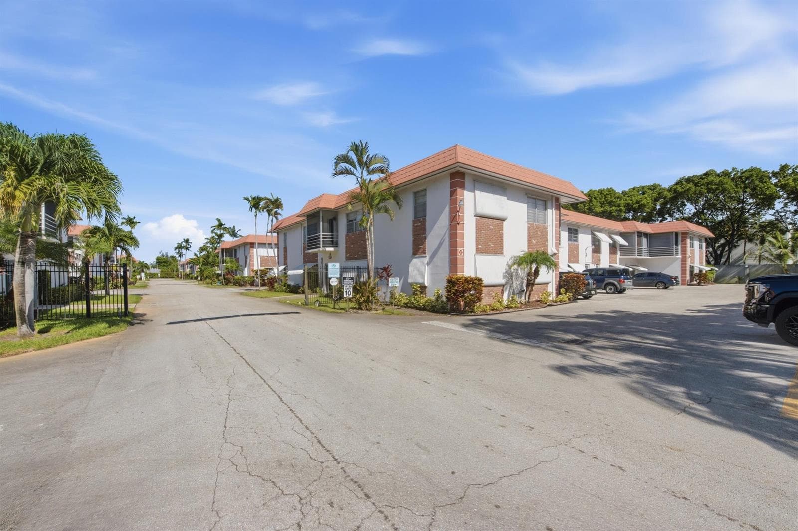 3550 NW 8th Avenue # 812, Pompano Beach, FL 33064 photo 3