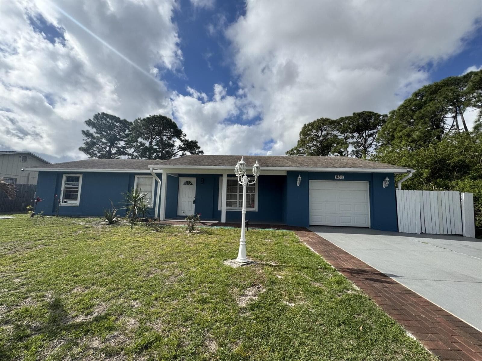 882 SE Walters Terrace, Port St. Lucie, FL 34983 photo 2