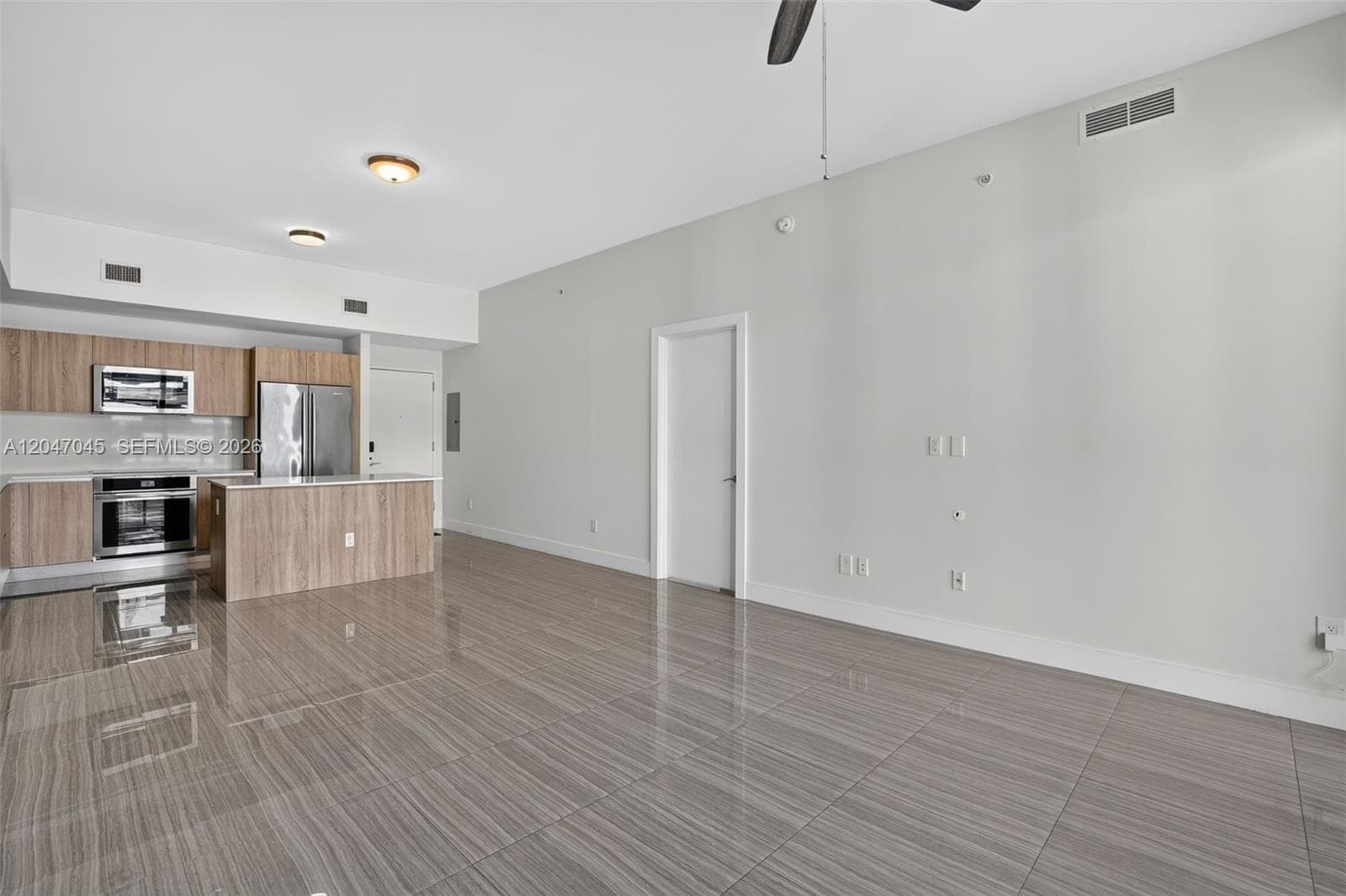 2960 NE 207th St # 505, Aventura, FL 33180 photo 5