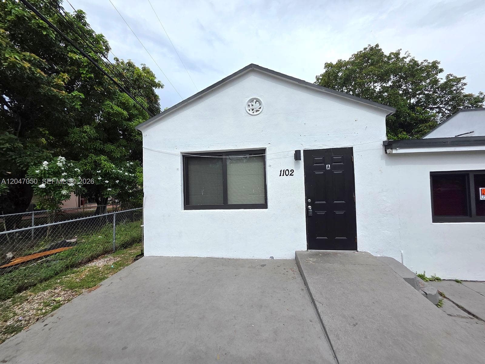 1102 NW 103rd St, Miami, FL 33150 photo 2