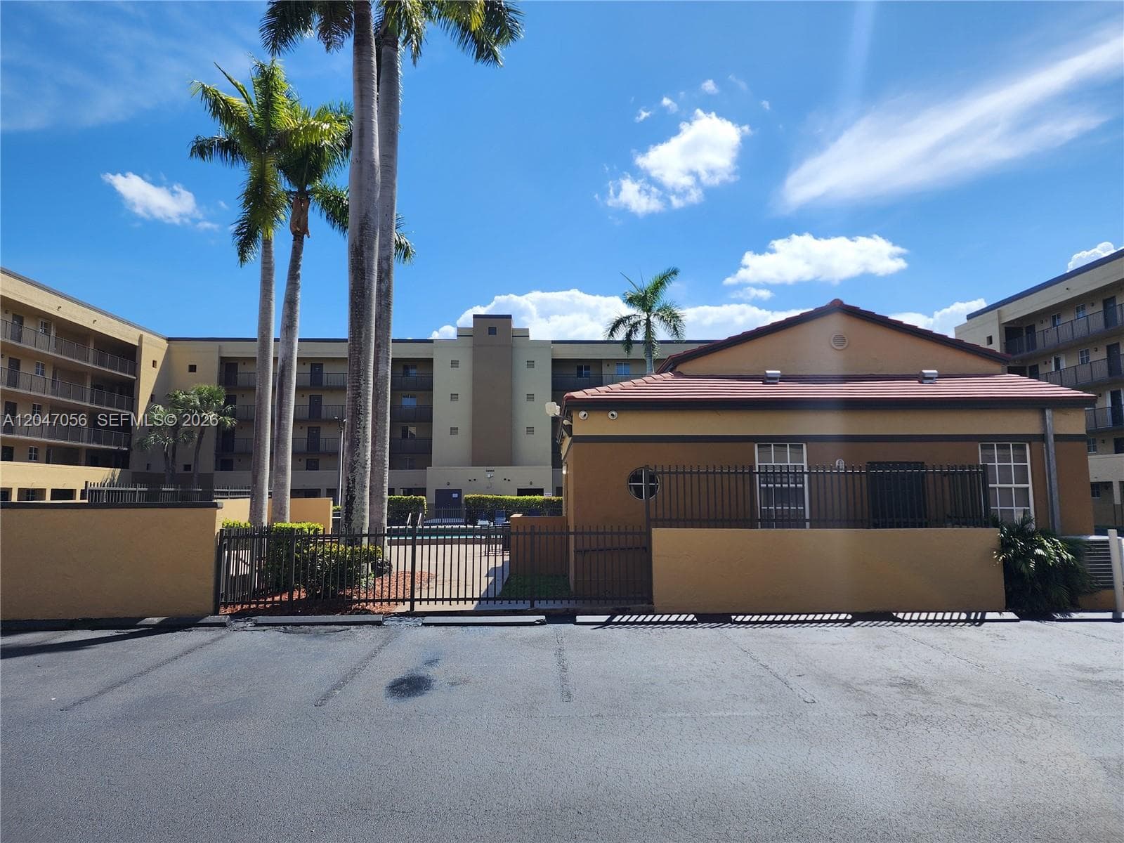 14901 SW 82nd Ter # 1-103, Miami, FL 33193
