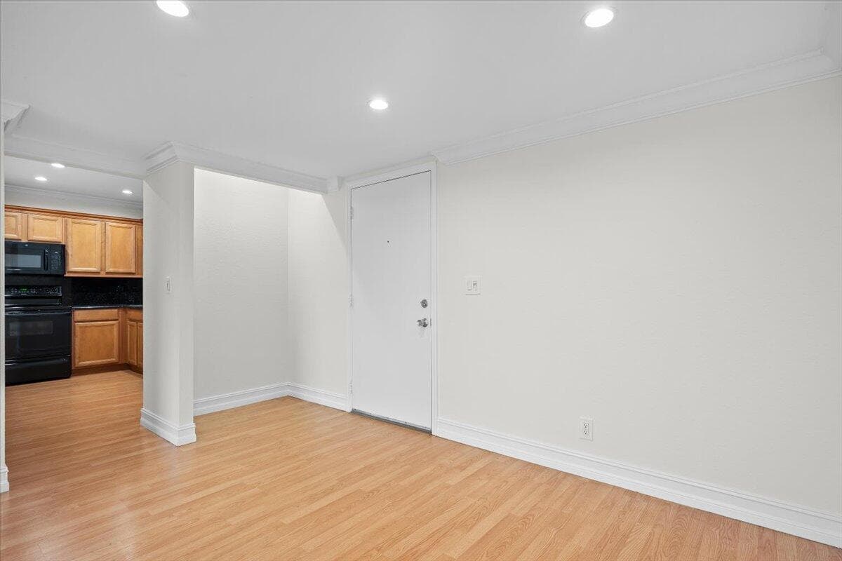 190 Lake Evelyn Drive # 190, West Palm Beach, FL 33411 photo 2