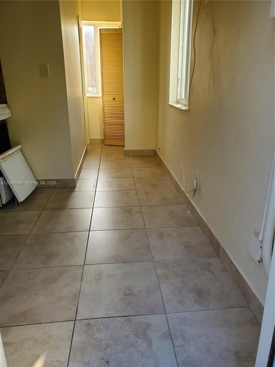 13770 NE 20th Pl # 03, North Miami Beach, FL 33181 photo 4