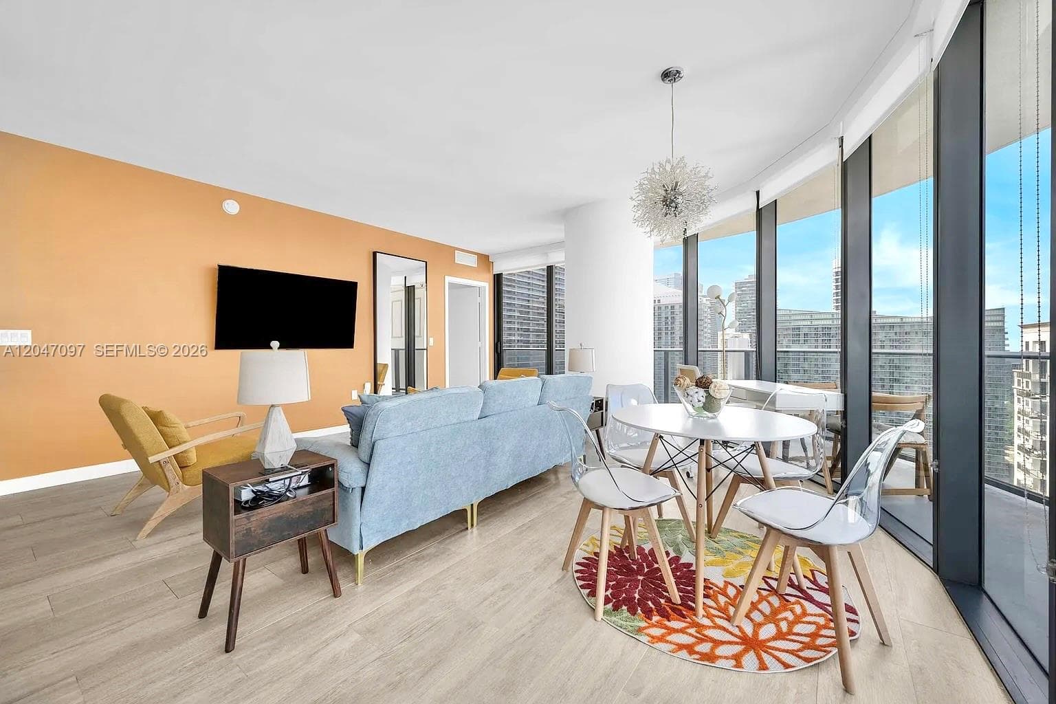 55 SW 9th St # 3306, Miami, FL 33130 photo 4