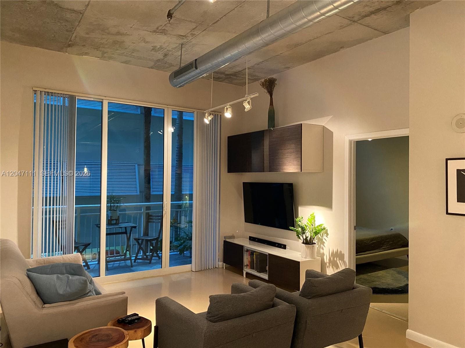 2001 Biscayne Blvd # 3203, Miami, FL 33137 photo 3