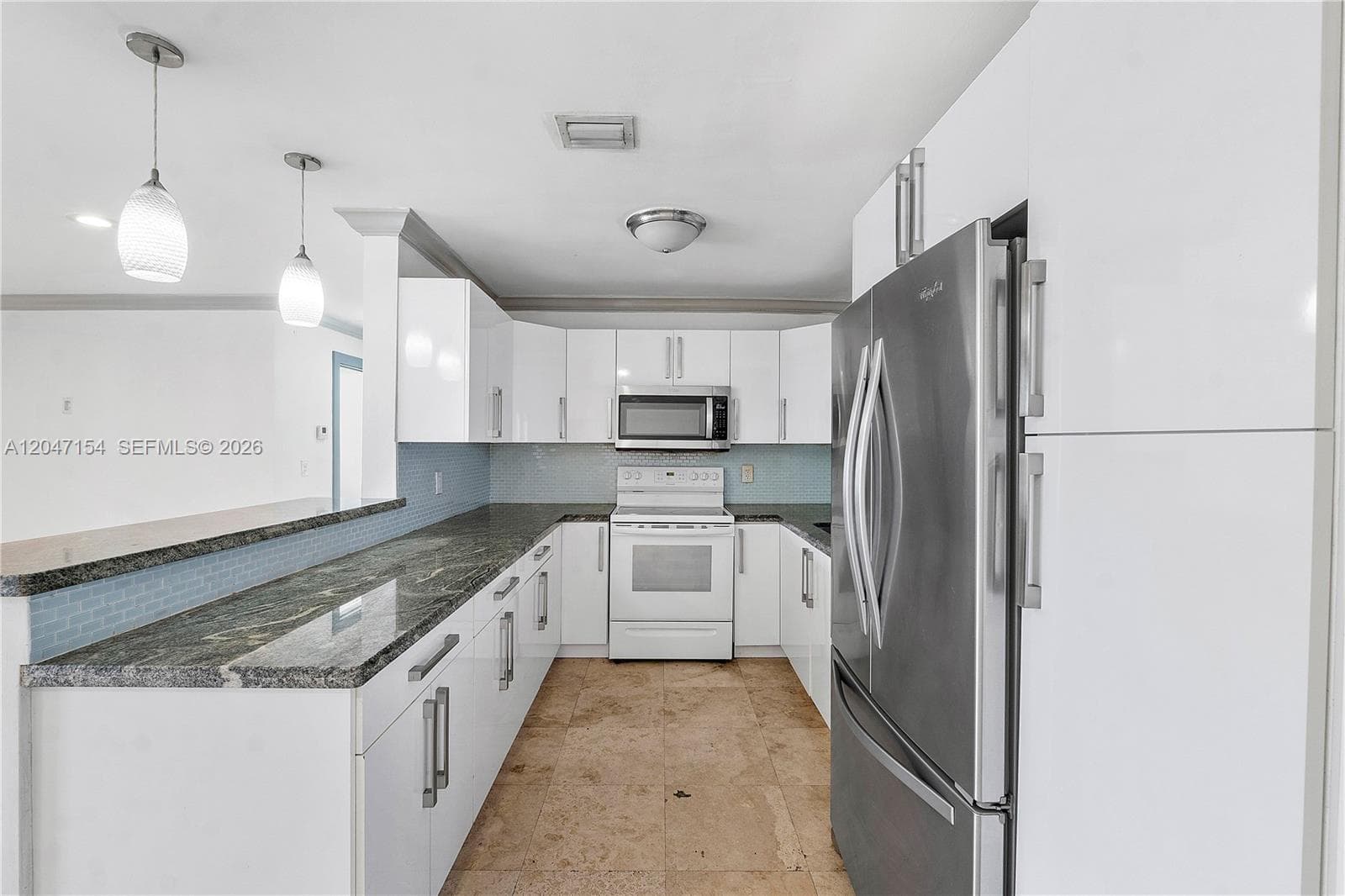 1541 SW 52nd Ave, Plantation, FL 33317 photo 3