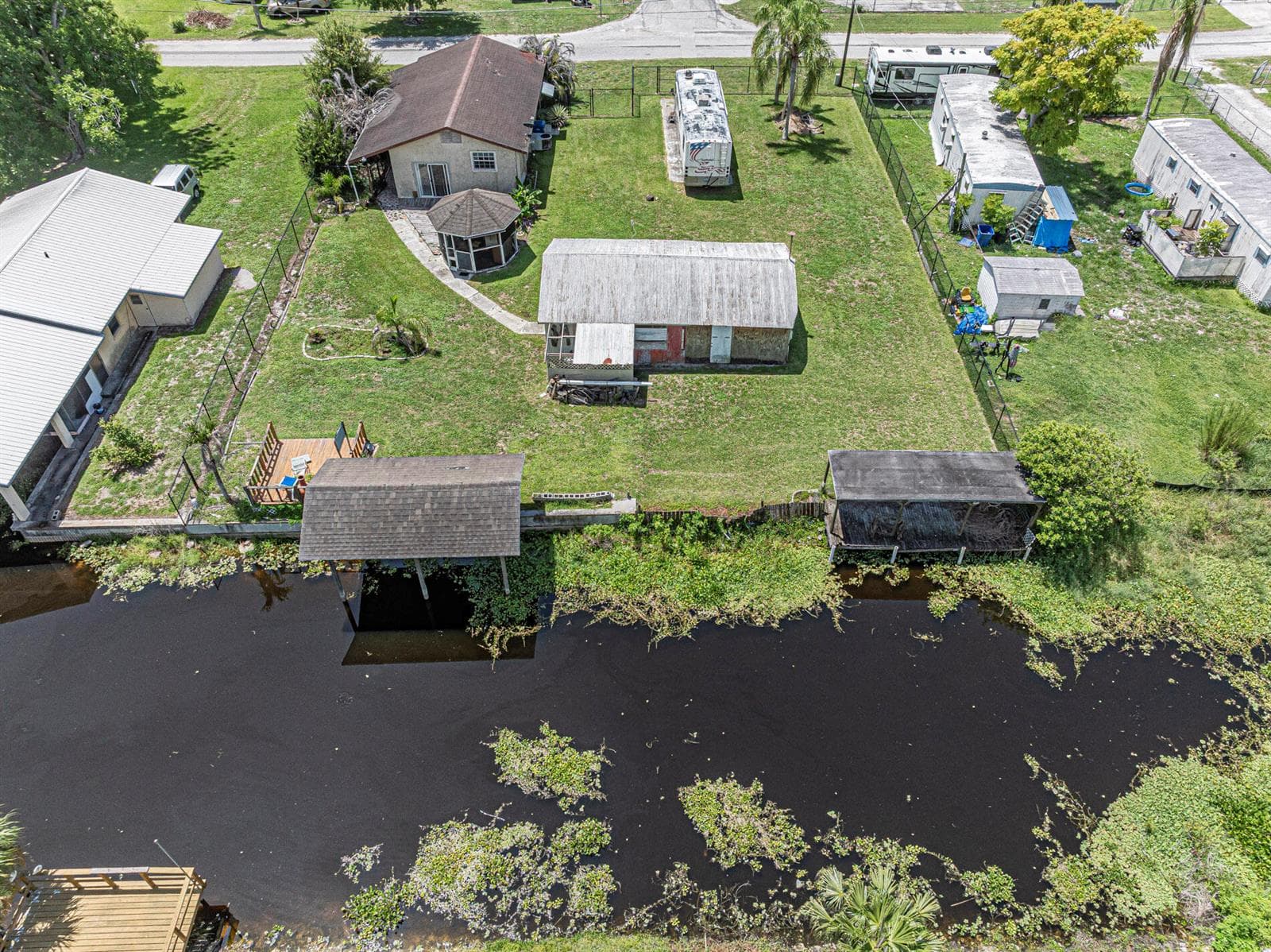 1040 Lissie Lane, Okeechobee, FL 34974 photo 3