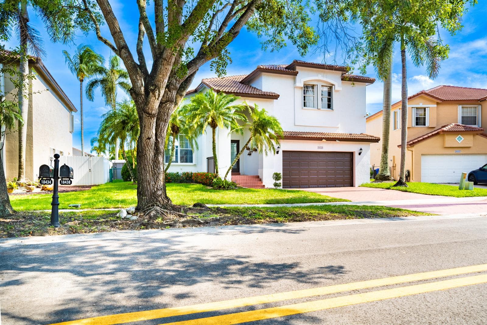 18438 NW 11th Street, Pembroke Pines, FL 33029 photo 2