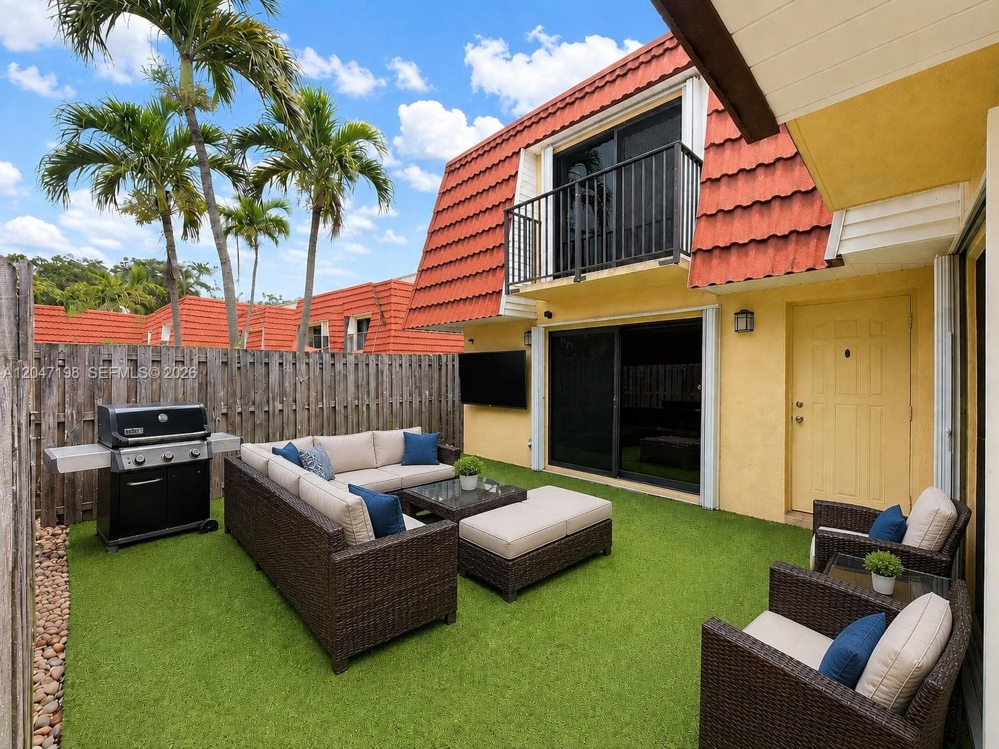 9955 NW 6th Ct, Plantation, FL 33324 photo 2