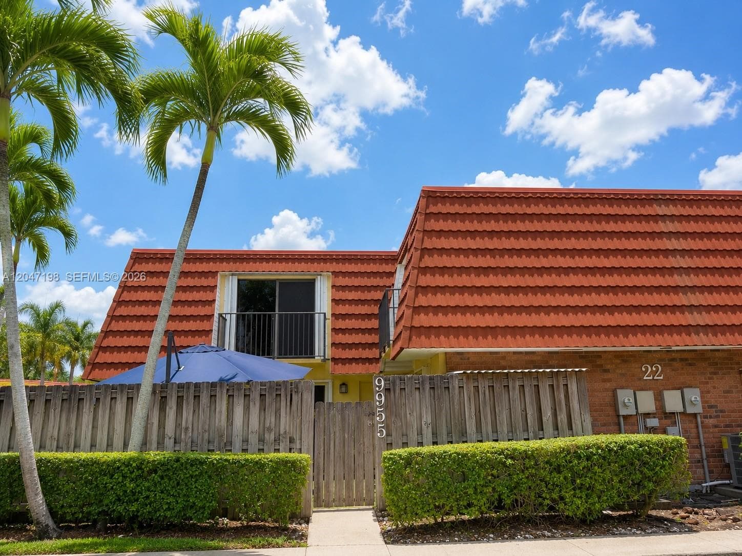 9955 NW 6th Ct, Plantation, FL 33324