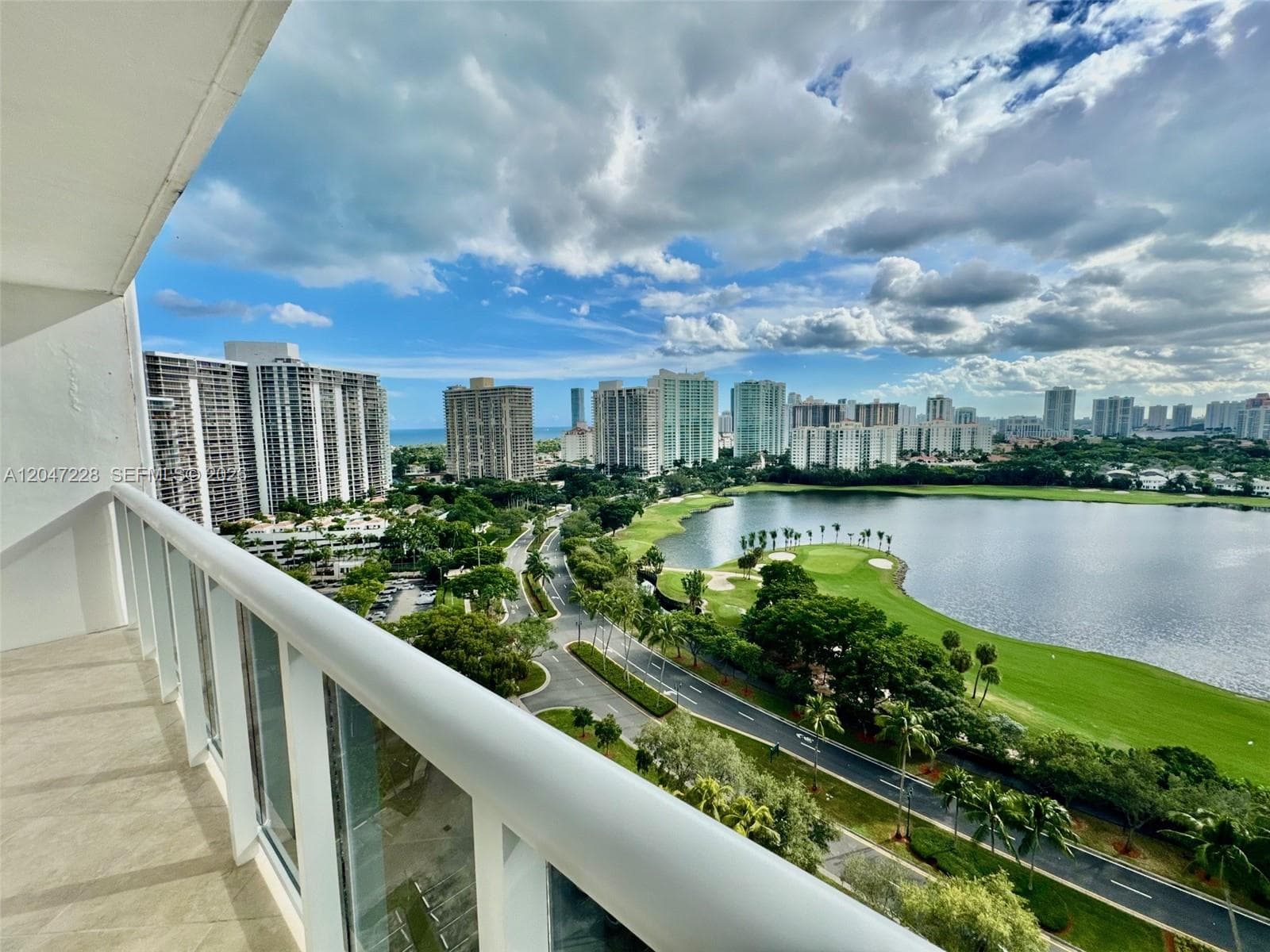 3675 N Country Club Dr # 2007, Aventura, FL 33180 photo 4