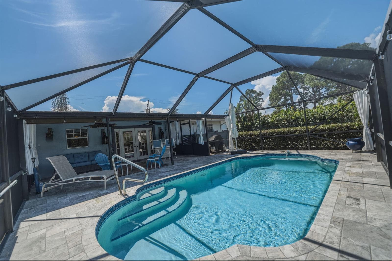 1252 SE Madison Avenue, Stuart, FL 34996 photo 5