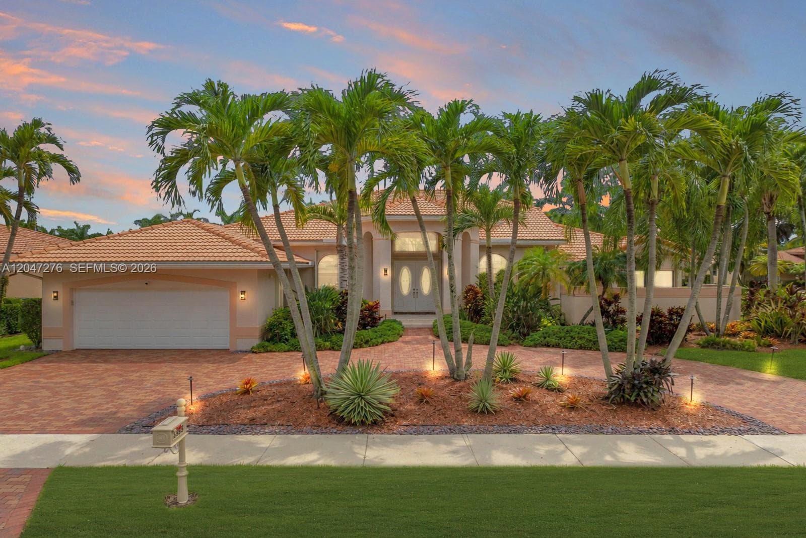 392 Coconut Cir, Weston, FL 33326 photo 4