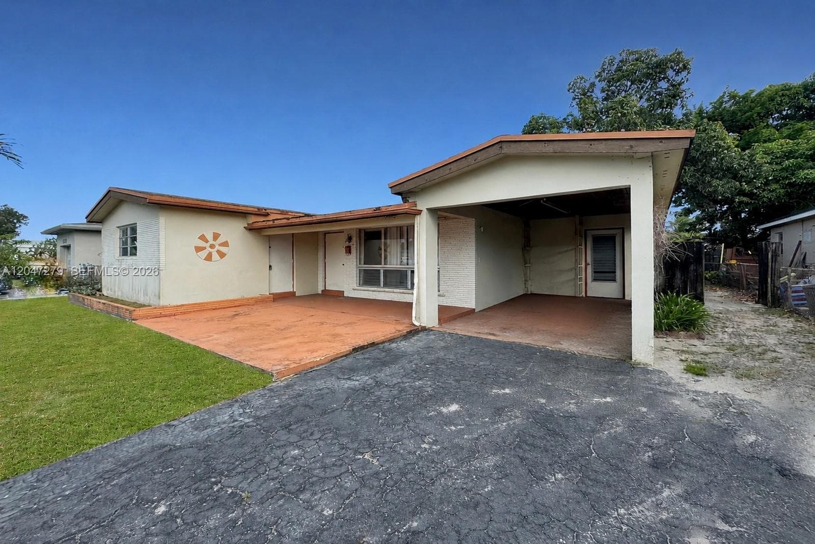 7912 Juniper St, Miramar, FL 33023 photo 2