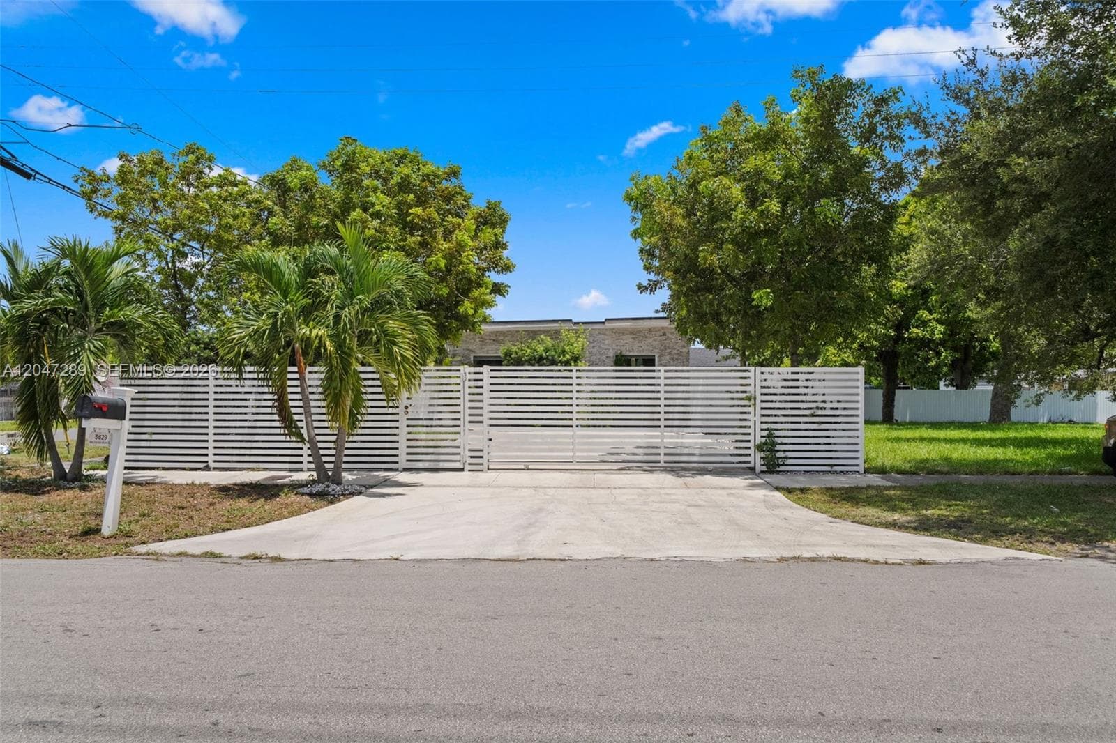 5629 NW 31st Ave, Miami, FL 33142 photo 2