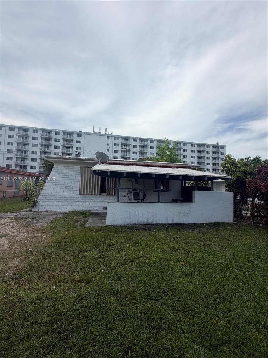 1258 NE 109th St, Miami, FL 33161 photo 5